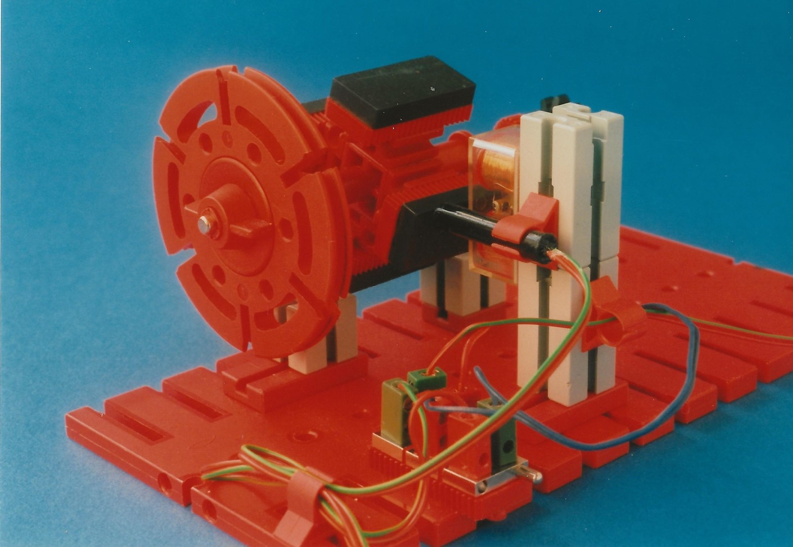 Electromagnetische Motor