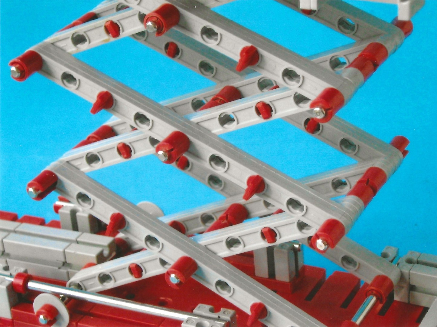 Pettera_441_Scherenarbeitsbühne_03